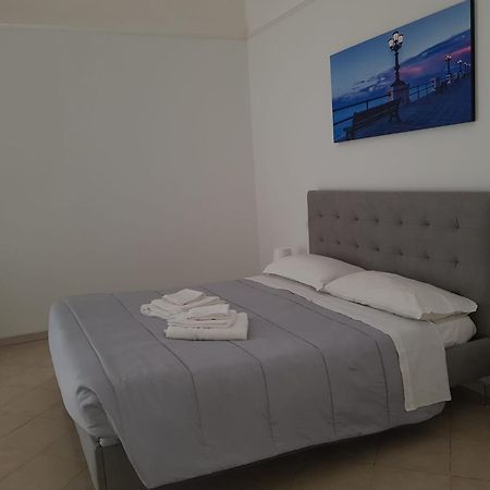 Di Fronzo Guest House A Triggiano Kültér fotó